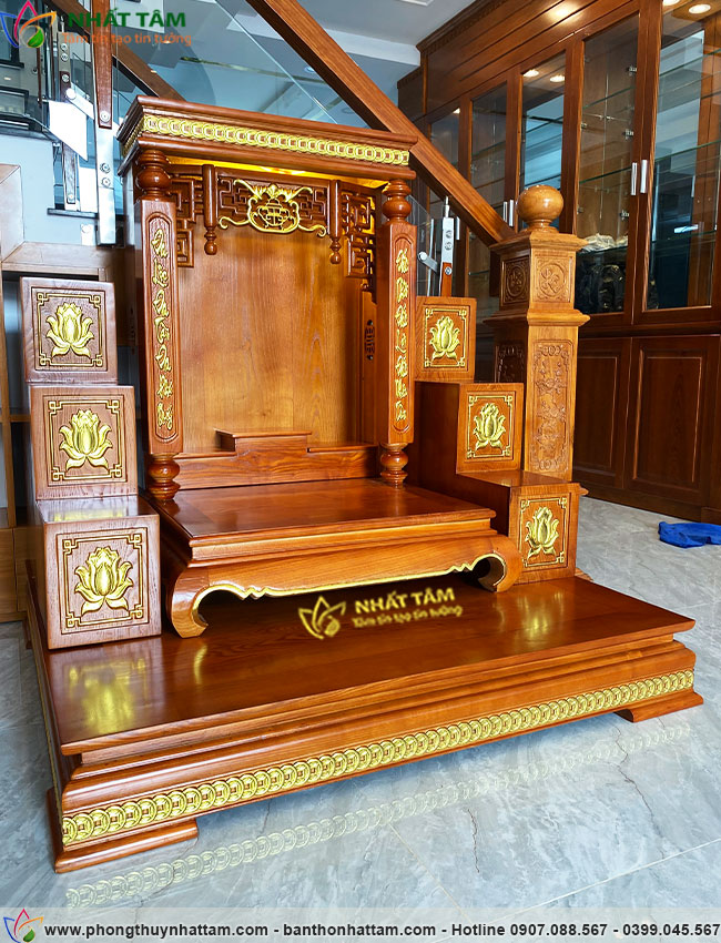 Khách hàng phản hồi tích cực về mẫu bàn thờ Thần Tài cho khách hàng tại Đà Nẵng